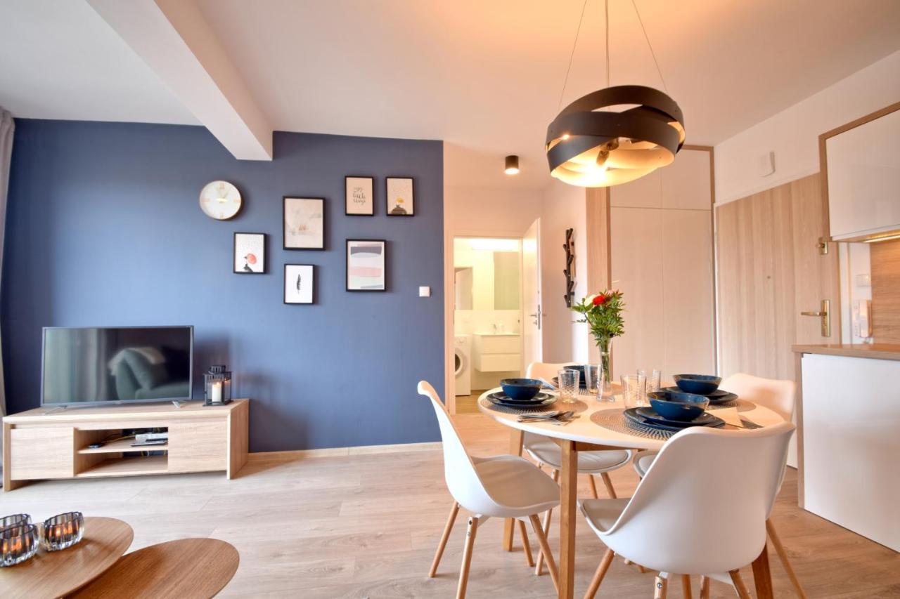 Apartament Z Widokiem, Osiedle Feniks 코워브제크 외부 사진